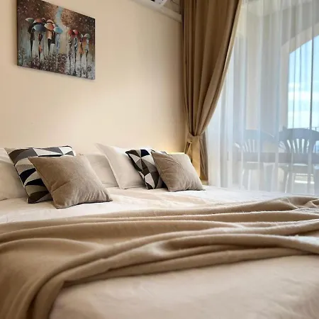 Apartello Premier - Sea & Pool View - Apartament