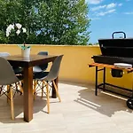 Apartello Premier - Sea & Pool View - Apartment