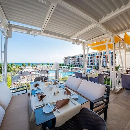 Апартамент Apartello Premier - Sea & Pool View - Свети Влас